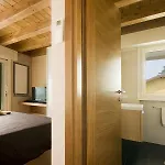 アパート 5 Luxury Apartments-by Italian Stylish, Executive, Contemporary, Ribolla Azzuro, Penthouse ラーリオ