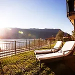 5 Luxury Apartments-by Italian Stylish, Executive, Contemporary, Ribolla Azzuro, Penthouse Lejlighed
