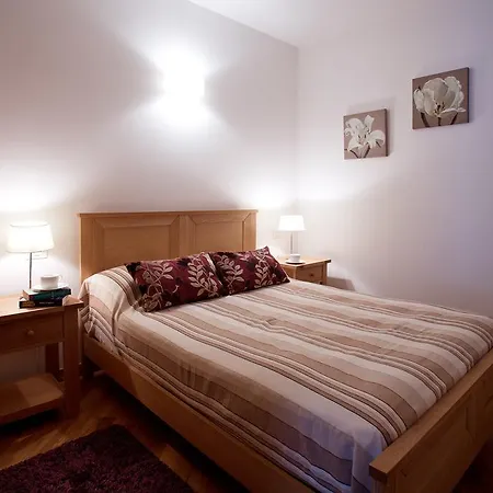 5 Luxury Apartments-by Italian Stylish, Executive, Contemporary, Ribolla Azzuro, Penthouse لاليو