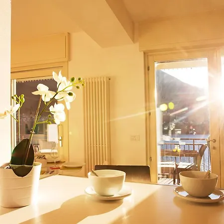 5 Luxury Apartments-by Italian Stylish, Executive, Contemporary, Ribolla Azzuro, Penthouse Appartamento *