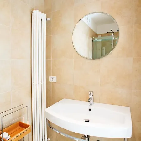 5 Luxury Apartments-by Italian Stylish, Executive, Contemporary, Ribolla Azzuro, Penthouse * Laglio