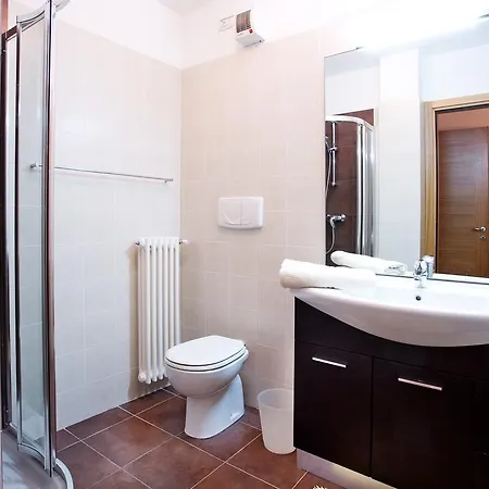 Apartamento 5 Luxury Apartments-by Italian Stylish, Executive, Contemporary, Ribolla Azzuro, Penthouse *