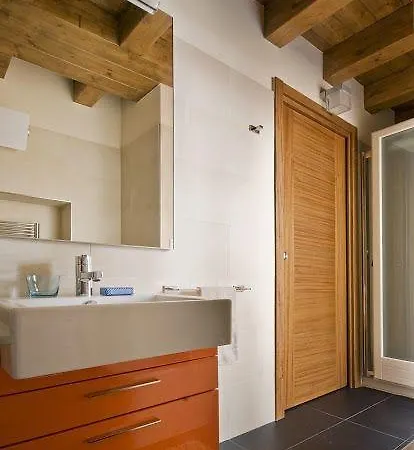 דירה 5 Luxury Apartments-by Italian Stylish, Executive, Contemporary, Ribolla Azzuro, Penthouse לאליו